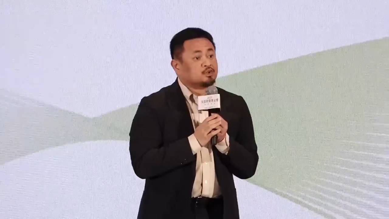 行政院放寬外籍幫傭申請條件　洪申翰：家務協助非專業保母